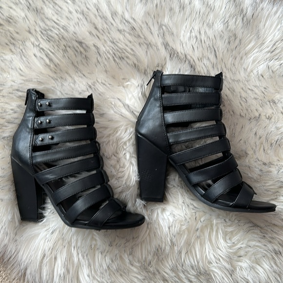 Steve Madden Heels - Picture 3 of 16